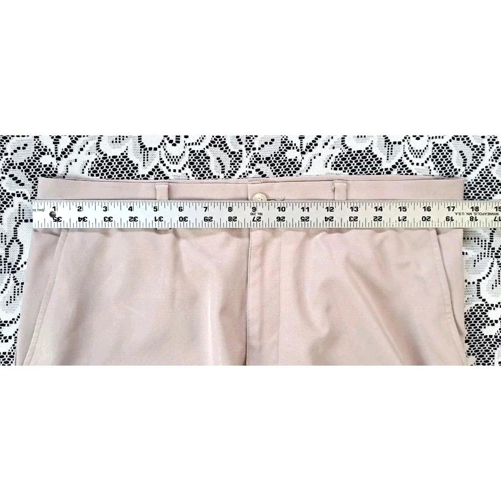 Grand Slam Golf Shorts Men's Size 34 Beige Activewear Moisture Wicking Easy Care